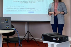 Enfermeira da Polícia Penal recebe prêmio de excelência acadêmica pela Universidade Federal do Paraná