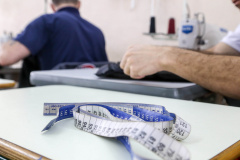 Polícia Penal forma detentos em curso profissionalizante de Corte e Costura