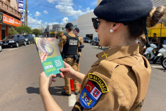 Polícia Militar do Paraná participa de ação contra a dengue em colégio em Cornélio Procópio