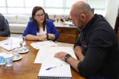 Secretário de Segurança Pública recebe prefeita de Pinhais