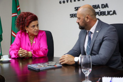 Secretário de Segurança Pública recebe visita da prefeita de Mandaguari