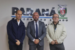 Secretário Hudson recebe deputado estadual Evandro Araújo e vereador de Campo Magro Marcio Bosa