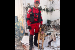 Com certificação nacional de duplas, Paraná amplia número de cães aptos para resgates