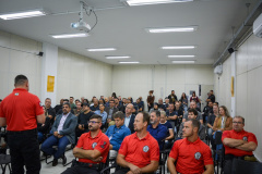 Polícia Penal promove palestra para conscientizar servidores sobre conduta veicular e segurança no trânsito