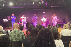 Banda musical formada por apenados faz apresentação na Casa da Cultura de Campo Mourão