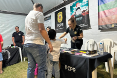PCPR na Comunidade leva serviços de polícia judiciária à população de Arapongas e Adrianópolis
