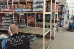 PCPR apreende 12 toneladas de fios elétricos fora do padrão em Quatro Barras