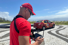 Bombeiros usam drones de alta tecnologia para reforçar proteção de banhistas no Litoral