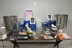 PMPR desmantela laboratório de drogas sintéticas em Matinhos