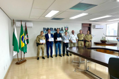Secretário Hudson recebe medalha de honra ao mérito do Colégio da Polícia Militar de Pato Branco
