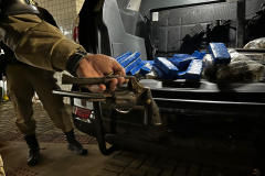 Ação estratégica da PMPR resulta em três prisões e apreensão de 35 quilos de drogas no Litoral