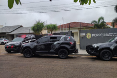 PCPR e PMPR prendem sete pessoas e apreendem adolescente durante operação em Alto Paraná 