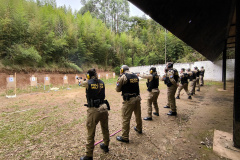 Efetivo do BPTran realiza treinamento de armas de fogo de porte