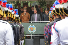 PMPR  entrega Espadim Tiradentes para 106 cadetes do curso de oficiais