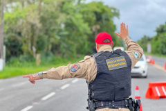 Estradas: BPRv coíbe infrações de trânsito e apreende 3 toneladas de drogas no feriadão