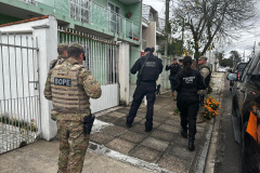 PCPR e PMPR deflagram operação para prender suspeito de atentado a bomba em Curitiba