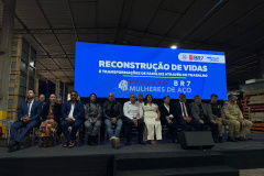 Solenidade marca a contratação de apenadas do regime fechado por empresa privada em Ponta Grossa