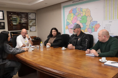 Secretário Hudson recebeu a presidente do SINDARSPEN Vanderleia Leite