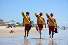 Decreto do Governo do Paraná aumenta diária e valoriza atuação dos guarda-vidas civis