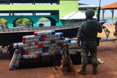 PMPR apreende embarcação com mais de 440 quilos de maconha no Lago de Itaipu