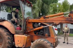 PMPR flagra desmatamento e loteamento irregular de terrenos no Ganchinho, em Curitiba