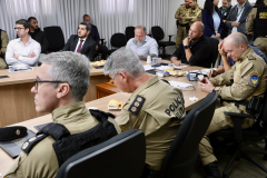 Análise criminal aponta queda em homicídios e roubos no Paraná e orienta novas ações de segurança no Estado