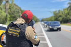 PMPR reforça policiamento nas rodovias estaduais durante Réveillon