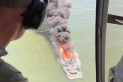 Incêndio em lancha mobiliza bombeiros em Paranaguá