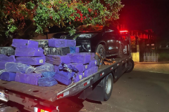 Ação integrada entre PMPR e PMMS apreende mais de 3 toneladas de maconha e 40 mil pacotes de cigarros