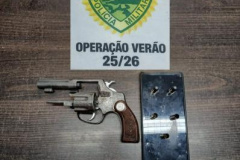 PMPR apreende arma de fogo e prende homem em Caiobá