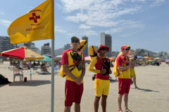 Bombeiros reforçam prevenção no Litoral e registram 12,6 mil orientações no fim de semana
