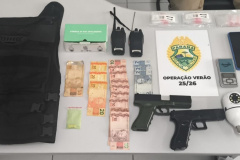PMPR prende três pessoas em flagrante e apreende simulacros em Paranaguá