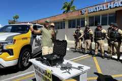 PMPR entrega drone à Patrulha Costeira e equipamento já será usado no Carnaval