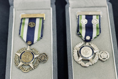 PCPR homenageia 13 servidores com Medalhas de Serviço Policial em Matinhos