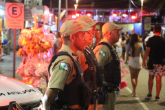 PMPR mantém presença estratégica durante programação de carnaval em Pontal do Paraná