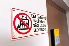 Bombeiros orientam moradores de apartamentos sobre cuidados e atitudes que podem salvar vidas