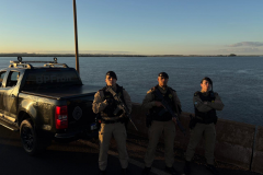 Em Guaíra, cadetes da PMPR vivenciam a rotina operacional do policiamento de fronteira