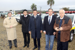 Secretário da Segurança Reinaldo de Almeida Cesar, deputado Marcelo Rangel, governador Beto Richa, deputado Plauto Miró Guimarães e o prefeito de Ponta Grossa Pedro Wosgrau Filho