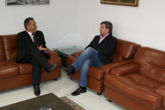 Delegado Luiz Alberto Cartaxo e o secretário da segurança Reinaldo de Almeida Cesar