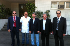 Subchefe da Polícia Civil do Rio, Sérgio Caldas, diretor do IML do Rio de Janeiro, Sergio Simonsen, secretário de Segurança do Paraná Reinaldo de Almeida Cesar, diretor geral da Segurança do Paraná Adalberto Souza e o diretor do IML do Paraná, Porcídio Villani.