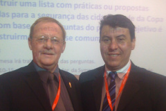 Major general, Ben Groenewald e  ten cel, Cesar Alberto Souza