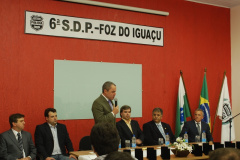 Secretário confirma compromisso de melhorar condição de trabalho para policiais civis