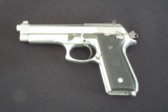 Homem suspeito de roubos a joalherias e bancos é preso em Londrina