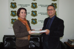 Ana RitaSinhori Werzbitzki, chefe da seção de laboratório de química forense