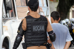 Operação 12º BPM nos Tubos e Onibus Curitiba, 11/11/2015Fotos Cabo Valdemir da Luz/PMPr