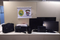 Dupla rouba residência e é capturada em seguida pela PM na Capital do estado