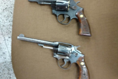 Polícia Militar prende dupla em flagrante durante roubo a agência do Correios em Curitiba