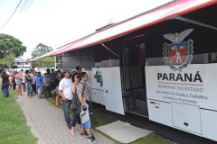 A feira de serviços UPS Cidadania Parolin, realizada pela Secretaria de Estado da Justiça, Trabalho e Direitos Humanos na Escola Municipal Professora Nansyr Cecato Cavichiolo, no bairro Parolin, em Curitiba, atendeu cerca de 4 mil pessoas com serviços gratuitos de saúde, orientação sobre mercado de trabalho, assistência jurídica.Curitiba, 05/11/2016.Foto: Divulgação SEJU