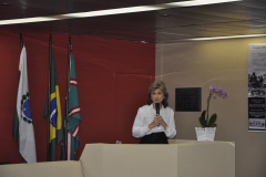 Estudantes de 13 escolas estaduais da Capital foram premiados nesta sexta-feira (16) pelo Núcleo Regional de Educação de Curitiba e pelo Batalhão da Patrulha Escolar Comunitária (BPEC) no concurso fotográfico Mostre seu talento. As produções fotográficas tiveram como foco as atuações comunitárias da Polícia Militar do Paraná. Curitiba, 16/12/2016.Foto: Divulgação SEED