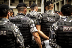 Crack e ecstasy são apreendidos pelo BOPE durante abordagens na Capital

